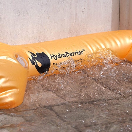 the hydrabarrier alternative to sandbags for temporary flooding protection