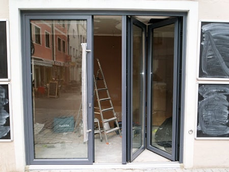 folding and accordion doors