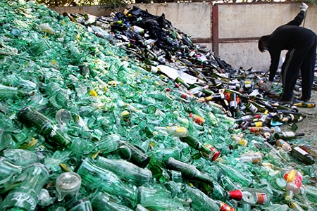 glass bottles used in construction as a concrete alternative