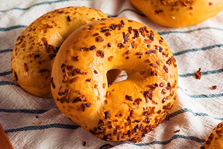 onion bagel