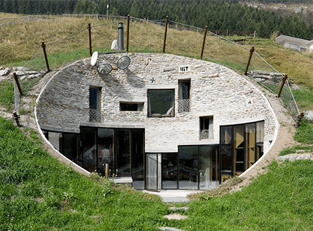 11 Underground Homes & Why Subterranean Houses Are Up Next - WR