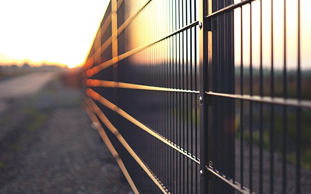 types of wire fencing