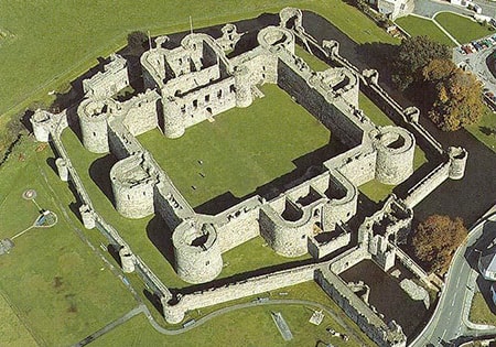 concentric castles were a medieval castle layout with several layers of defense