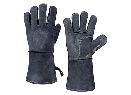 fire-proof or heat-resistant gloves