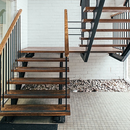 quarter turn stairs are considered to be a good choice for different stair designs that have a landing area