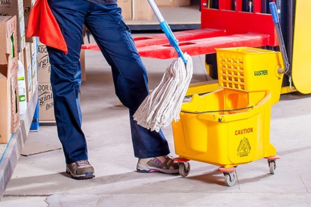 commercial mop buckets