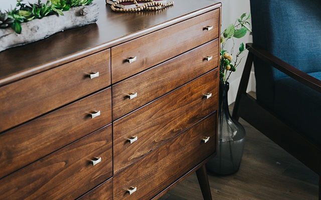 Chests To Clothes In Style, Difference Between Dresser And Drawer