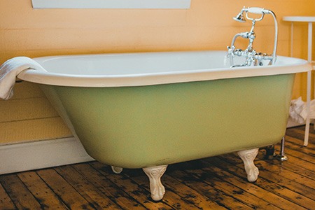 even though there are different types of tubs, cast iron tubs are still a classic