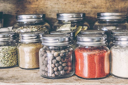 glass containers / mason jars are healthy plastic wrap alternatives