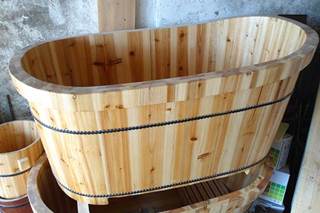 if you are looking for traditional bathtub styles, you must definitely check wood tubs