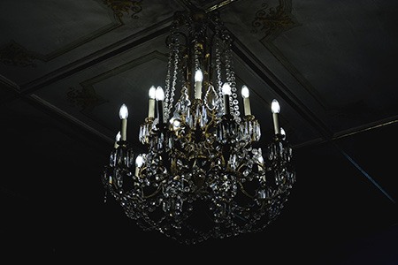 if you are looking for different types of ceiling lights that are fancy and expensive, chandelier lights are for you