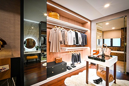 what are the best colors for closets
