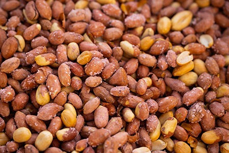 among all varieties of peanuts, spanish peanuts are considered to be the healthiest one