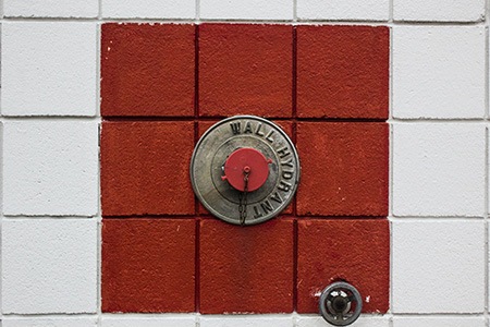 wall hydrant