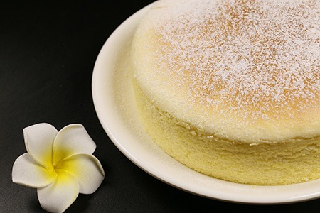 if you are looking for a cheesecake styles that is fluffy and soft, japanese "cotton" cheesecake (souffle) is just for you