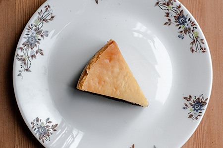 if you are looking for kinds of cheesecakes with creamier and smoother texture, new york-style cheesecake is your choice