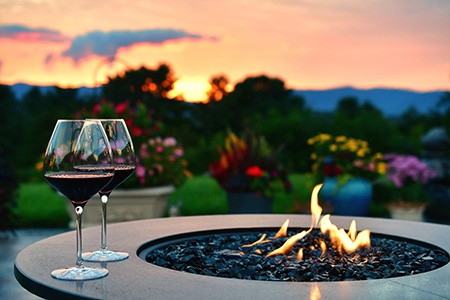there are some important things to consider when deciding how big should a fire pit area be, here you can find them