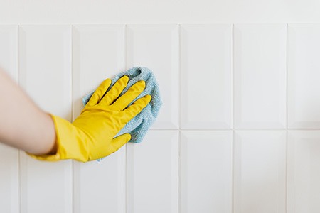 using rubbing alcohol can be answer to how to remove nail polish from a wall