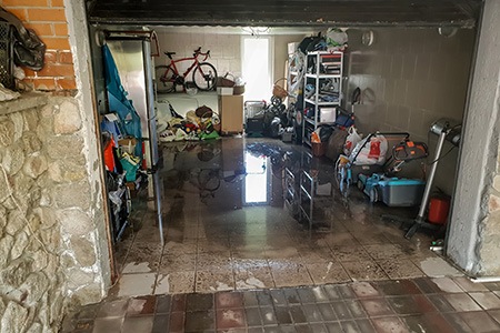 there are some ways to damp-proof wet garage floors