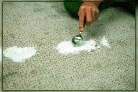 how to remove hot sauce stain from carpet? try corn starch treatment