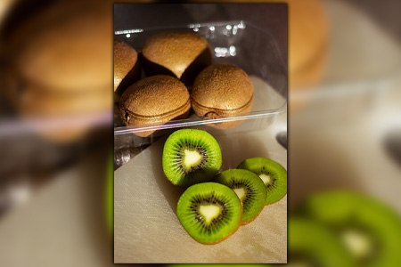 fuzzy kiwi is considered to be one of the most important kiwi fruit types because it is china's national fruit