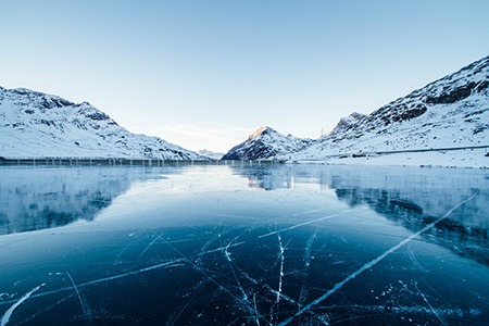 the answer for how long does it take for water to freeze depends on the size of the water, for instance large bodies of water freezes in constant freezing temperatures