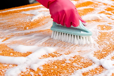 how to clean hot sauce out of carpet? you can use laundry detergent to get rid of it