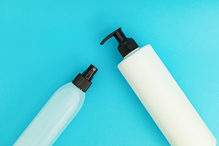 method five: hairspray & wet wipes