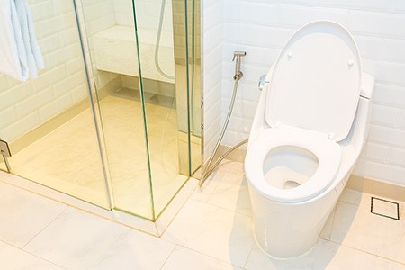 are toilet seats universal? are all toilet seats the same size?