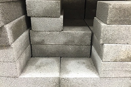 here are some of the pros of a cinder block building