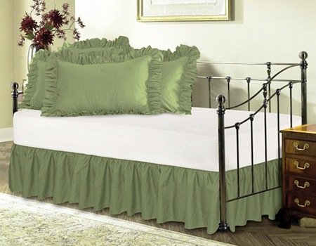 bed skirt on a daybed