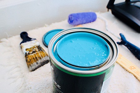 if paint freezes is it ruined? you can thaw the frozen paint to reuse it!