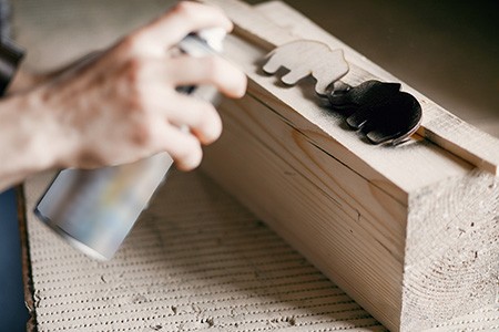 here you can learn how long does a spray paint last if you store it properly & tips for use