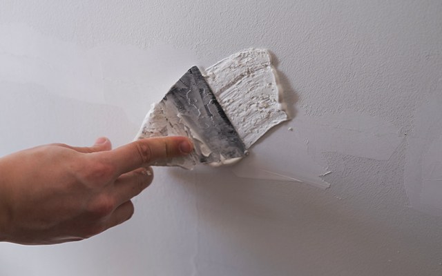 how long does spackle take to dry thumbnail