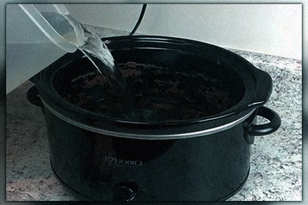 are ceramic crock pots dishwasher safe? if not, should you hand wash it? here you can learn it!
