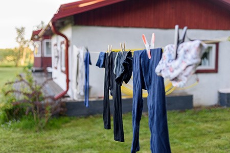 how long do clothes take to air dry by fabric type?