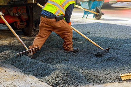 here are the key takeaways on installing crushed asphalt driveway and asphalt milling driveway pros and cons