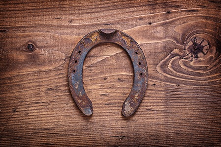 how to hang horseshoe for good luck here are the proper way to hang a horseshoe on the wall